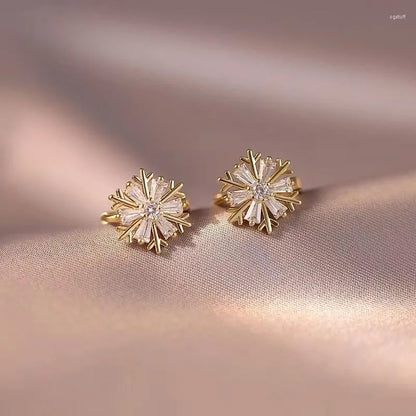 Women Snowflake Stud Earrings